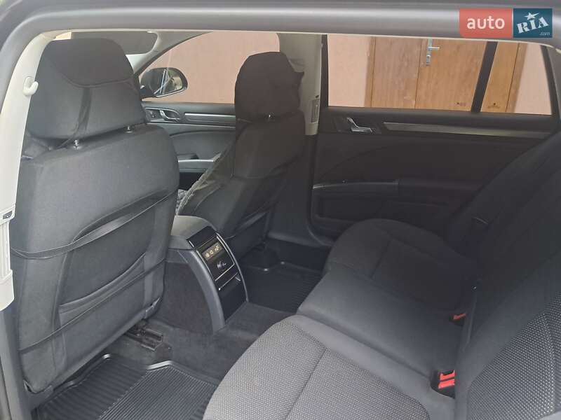 Универсал Skoda Superb 2010 в Дубно
