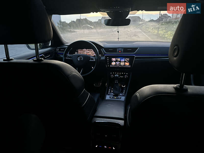 Лифтбек Skoda Superb 2019 в Львове