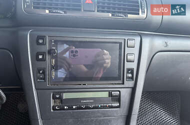 Лифтбек Skoda Superb 2005 в 