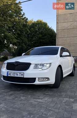 Ліфтбек Skoda Superb 2011 в Кривому Розі