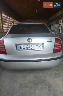 Лифтбек Skoda Superb 2005 в Полтаве