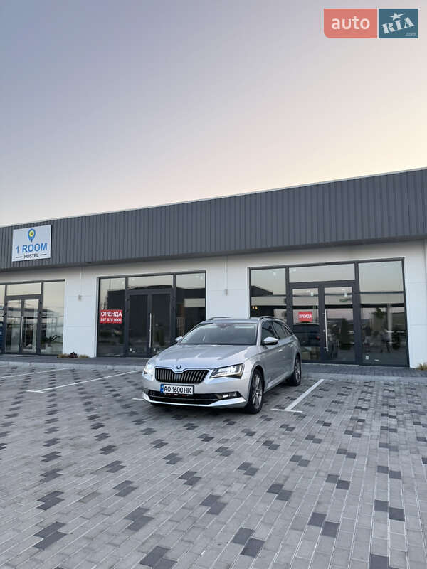 Универсал Skoda Superb 2017 в 