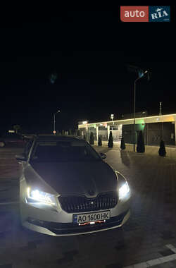 Универсал Skoda Superb 2017 в 