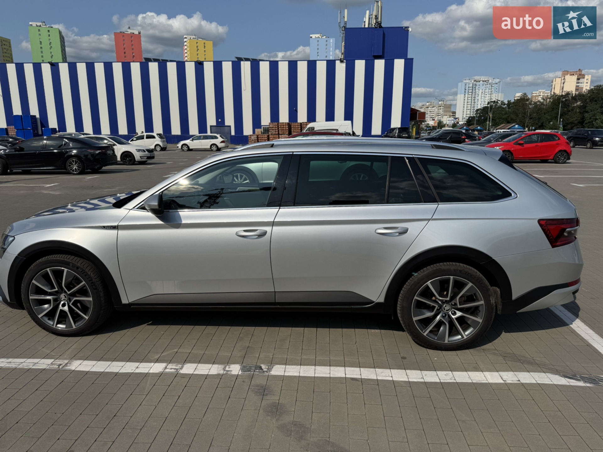 2019 Skoda Superb - мініатюра 7