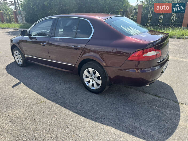 Лифтбек Skoda Superb 2009 в Киеве
