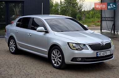 Ліфтбек Skoda Superb 2013 в Першотравенську
