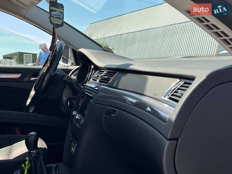 Универсал Skoda Superb 2013 в Львове
