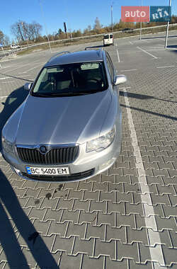 Универсал Skoda Superb 2013 в 