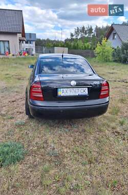 Лифтбек Skoda Superb 2006 в 