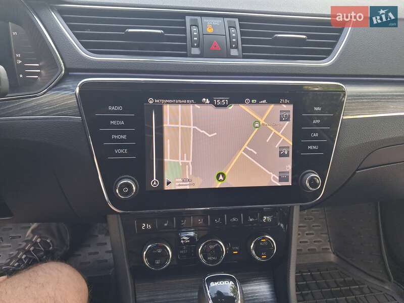 Лифтбек Skoda Superb 2022 в Чернигове