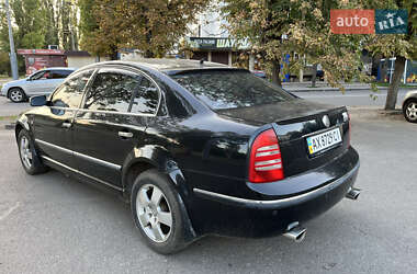 Лифтбек Skoda Superb 2002 в 