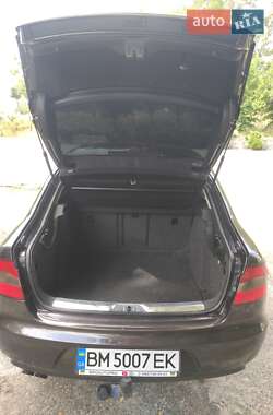 Лифтбек Skoda Superb 2011 в 