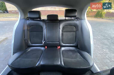 Лифтбек Skoda Superb 2011 в 