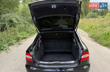 Лифтбек Skoda Superb 2011 в 