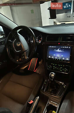 Универсал Skoda Superb 2010 в 