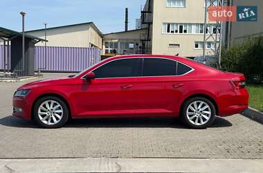 Лифтбек Skoda Superb 2018 в 
