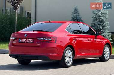 Лифтбек Skoda Superb 2018 в 
