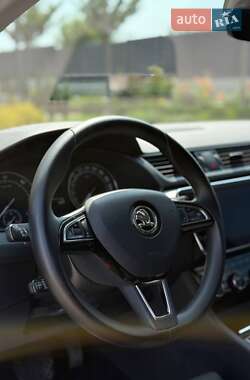 Лифтбек Skoda Superb 2018 в 