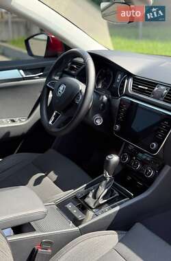 Лифтбек Skoda Superb 2018 в 