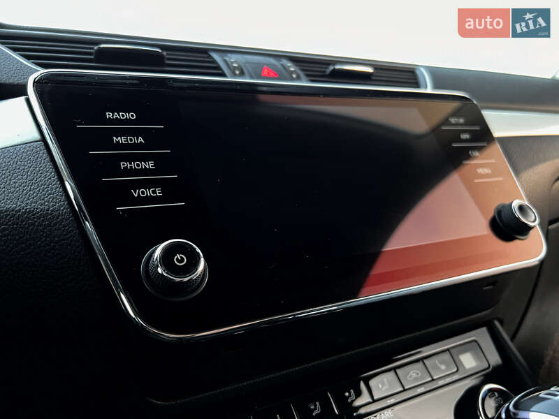 Лифтбек Skoda Superb 2017 в Киеве