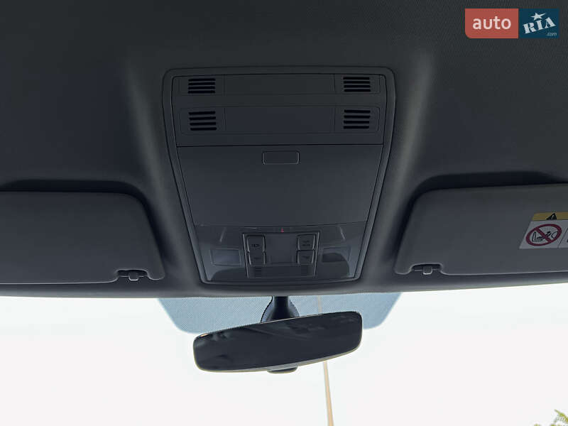 Лифтбек Skoda Superb 2017 в Киеве