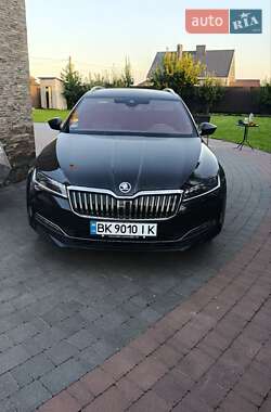 Универсал Skoda Superb 2019 в 