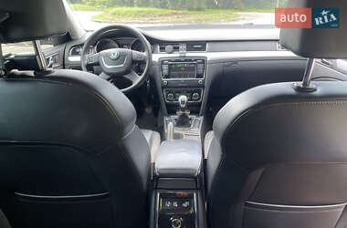 Лифтбек Skoda Superb 2010 в 