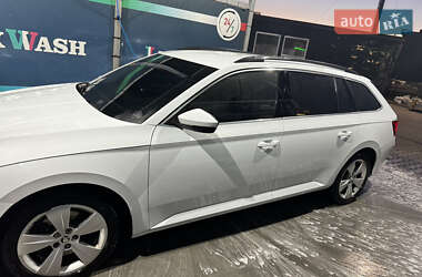 Универсал Skoda Superb 2017 в 