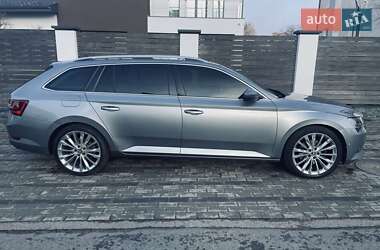 Универсал Skoda Superb 2017 в 