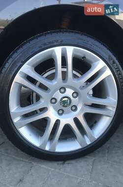 Универсал Skoda Superb 2010 в 