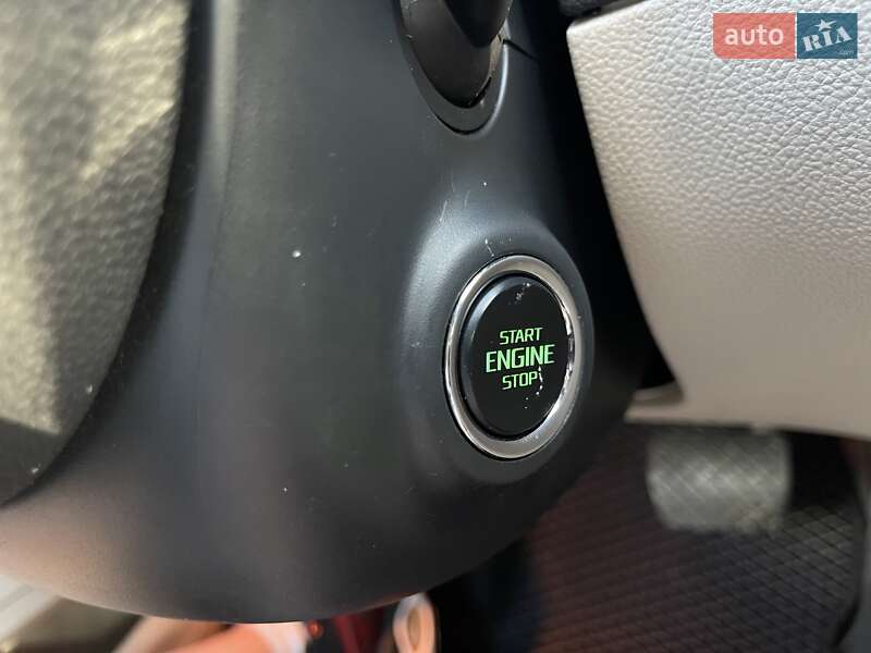 Универсал Skoda Superb 2012 в Киеве