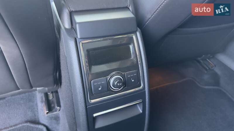Универсал Skoda Superb 2013 в Ужгороде