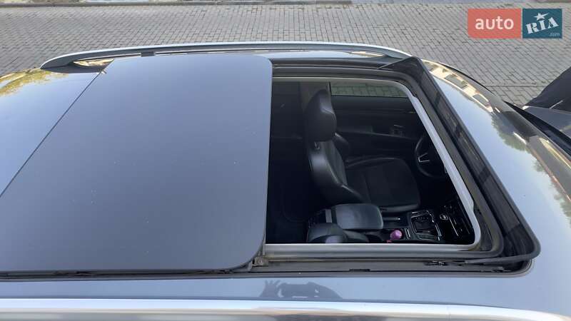 Универсал Skoda Superb 2013 в Ужгороде
