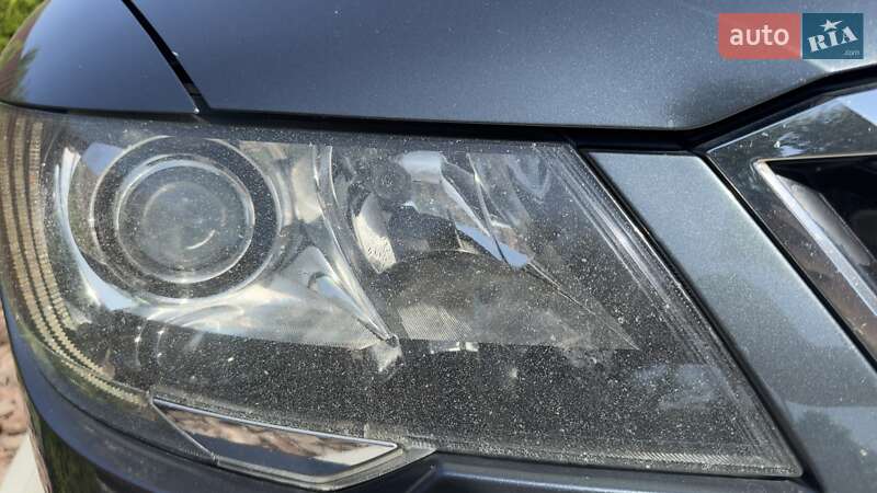 Универсал Skoda Superb 2013 в Ужгороде