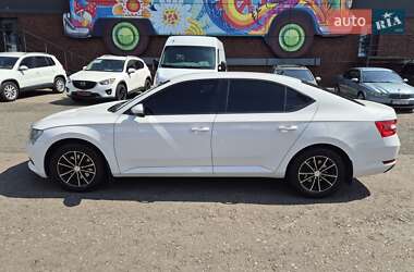 Ліфтбек Skoda Superb 2015 в Києві