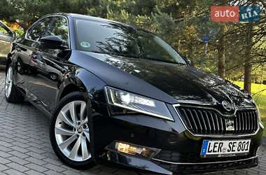Лифтбек Skoda Superb 2016 в 