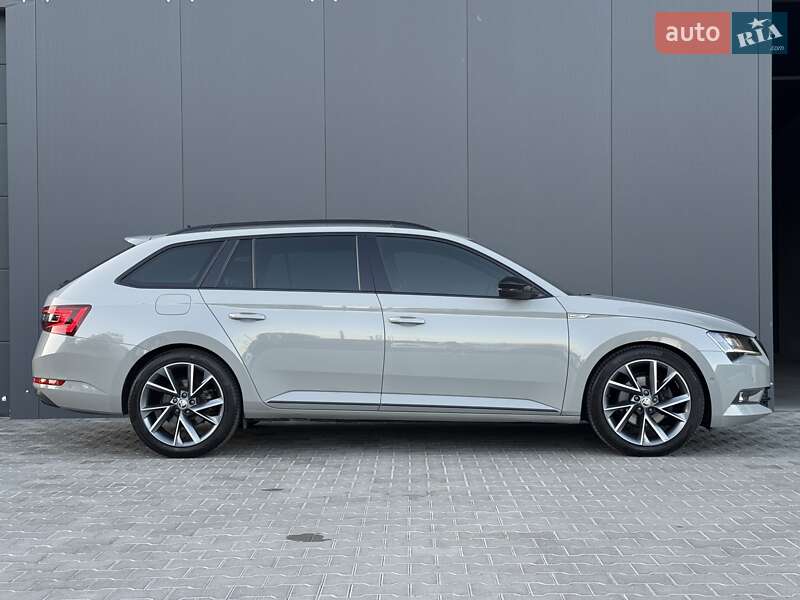 Универсал Skoda Superb 2019 в Луцке