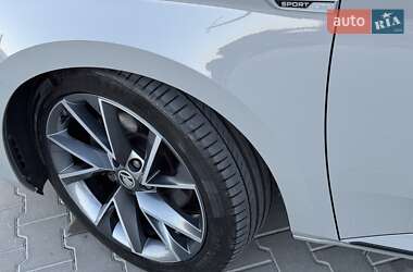 Универсал Skoda Superb 2019 в 
