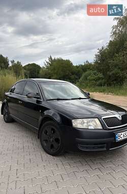 Лифтбек Skoda Superb 2006 в Львове