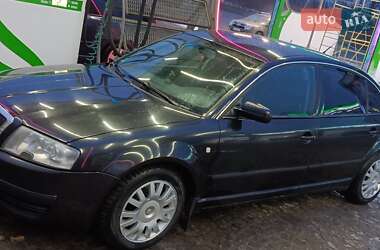 Ліфтбек Skoda Superb 2003 в Золочеві