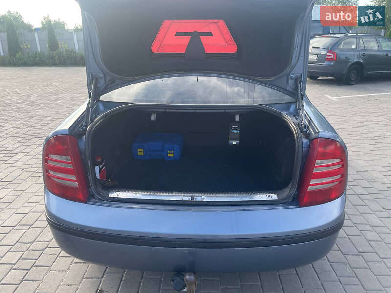 Лифтбек Skoda Superb 2004 в Олевске фото 4 Лифтбек Skoda Superb 2004 в Олевске