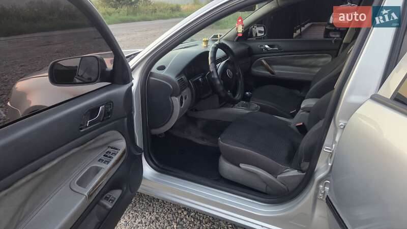 Лифтбек Skoda Superb 2005 в Тячеве