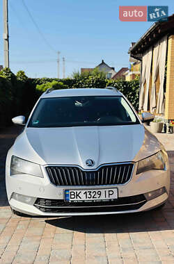 Універсал Skoda Superb 2017 в Рівному