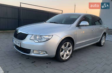 Лифтбек Skoda Superb 2010 в 
