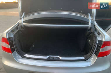 Лифтбек Skoda Superb 2010 в 