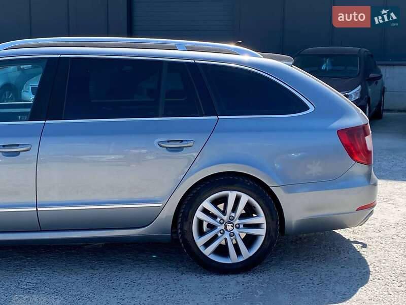 Универсал Skoda Superb 2012 в Львове