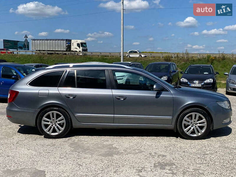 Универсал Skoda Superb 2012 в Львове
