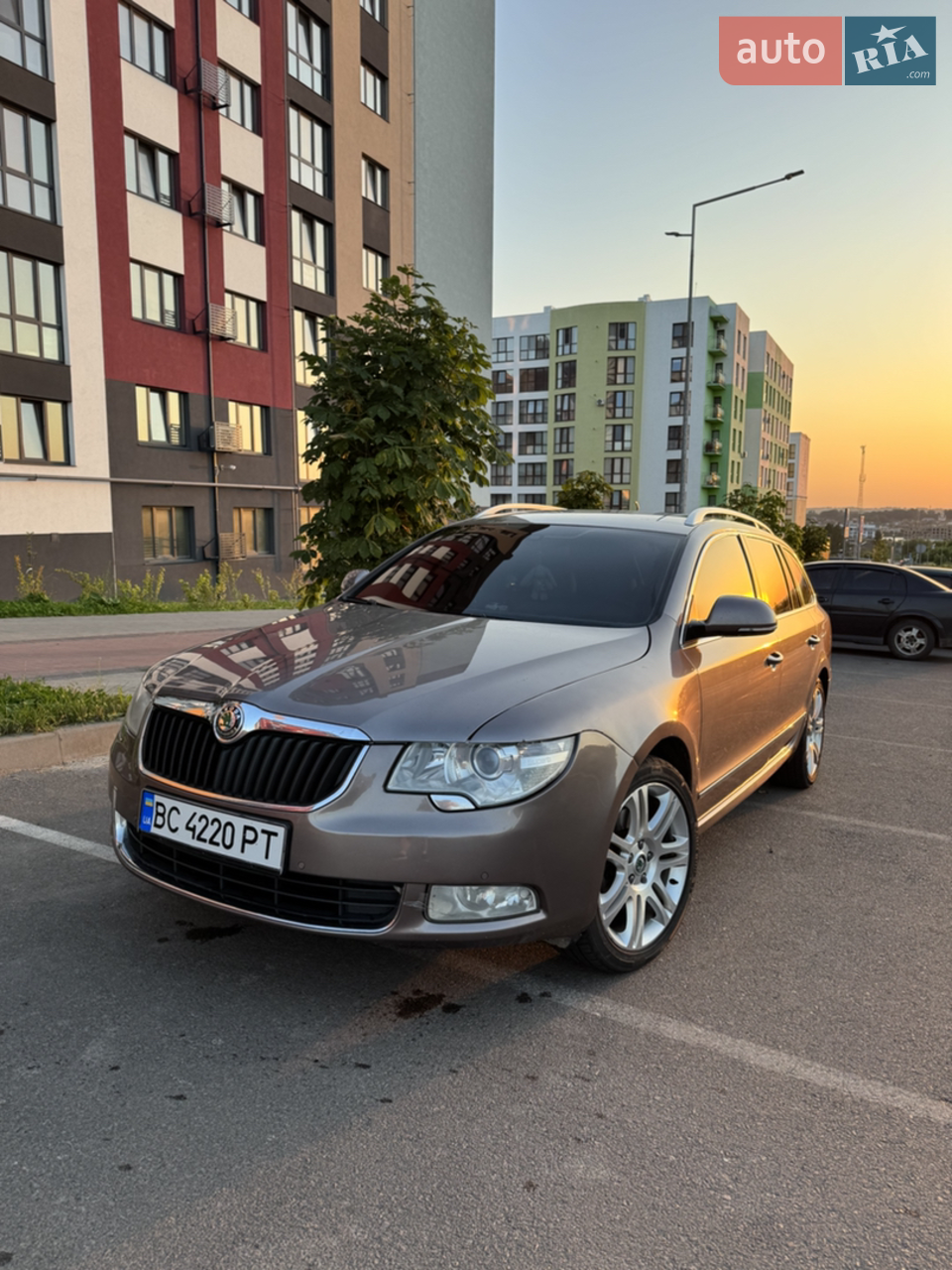 2011 Skoda Superb - мініатюра 18