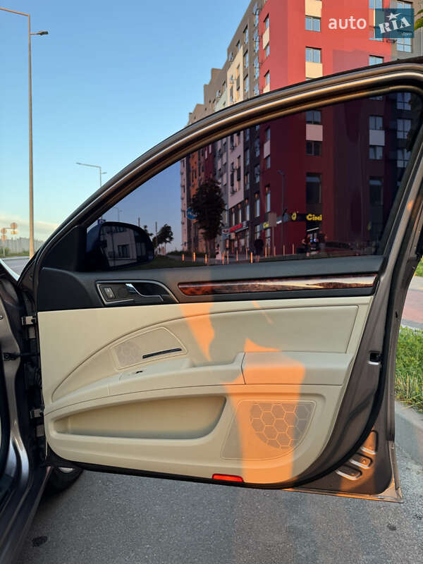 Универсал Skoda Superb 2010 в Ровно