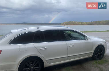 Универсал Skoda Superb 2011 в 